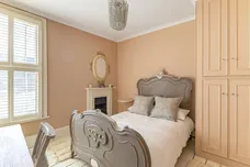 Thames Street, Hampton, TW12 photo 9