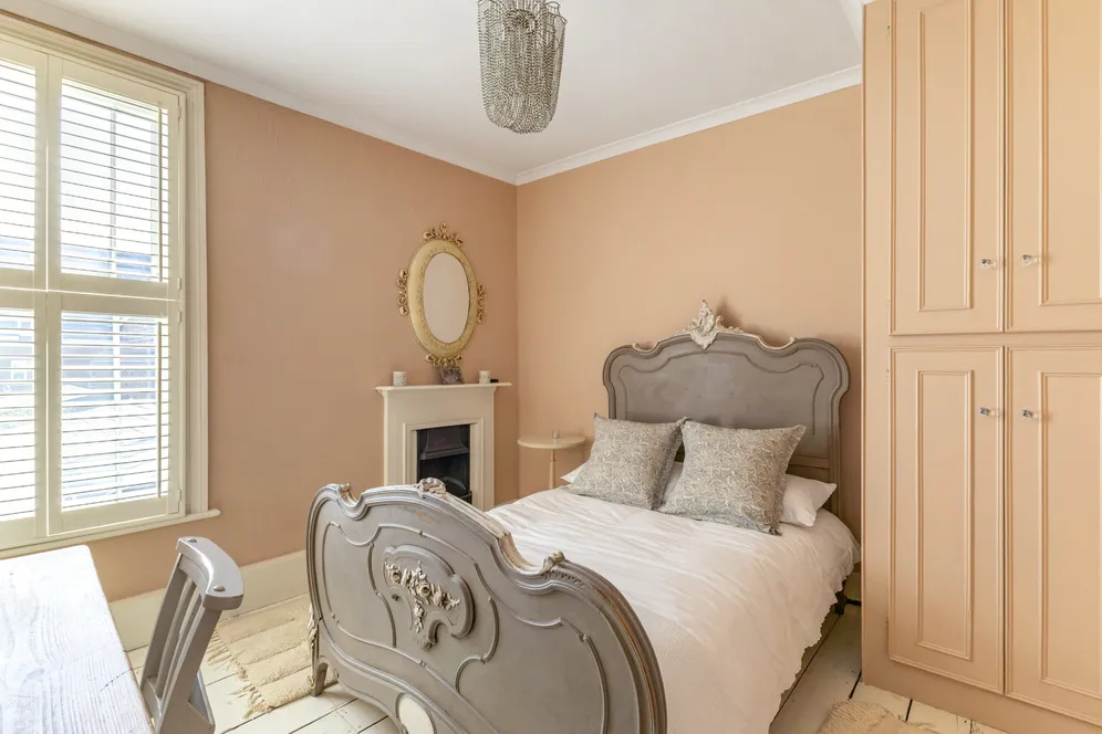 Thames Street, Hampton, TW12 photo 9