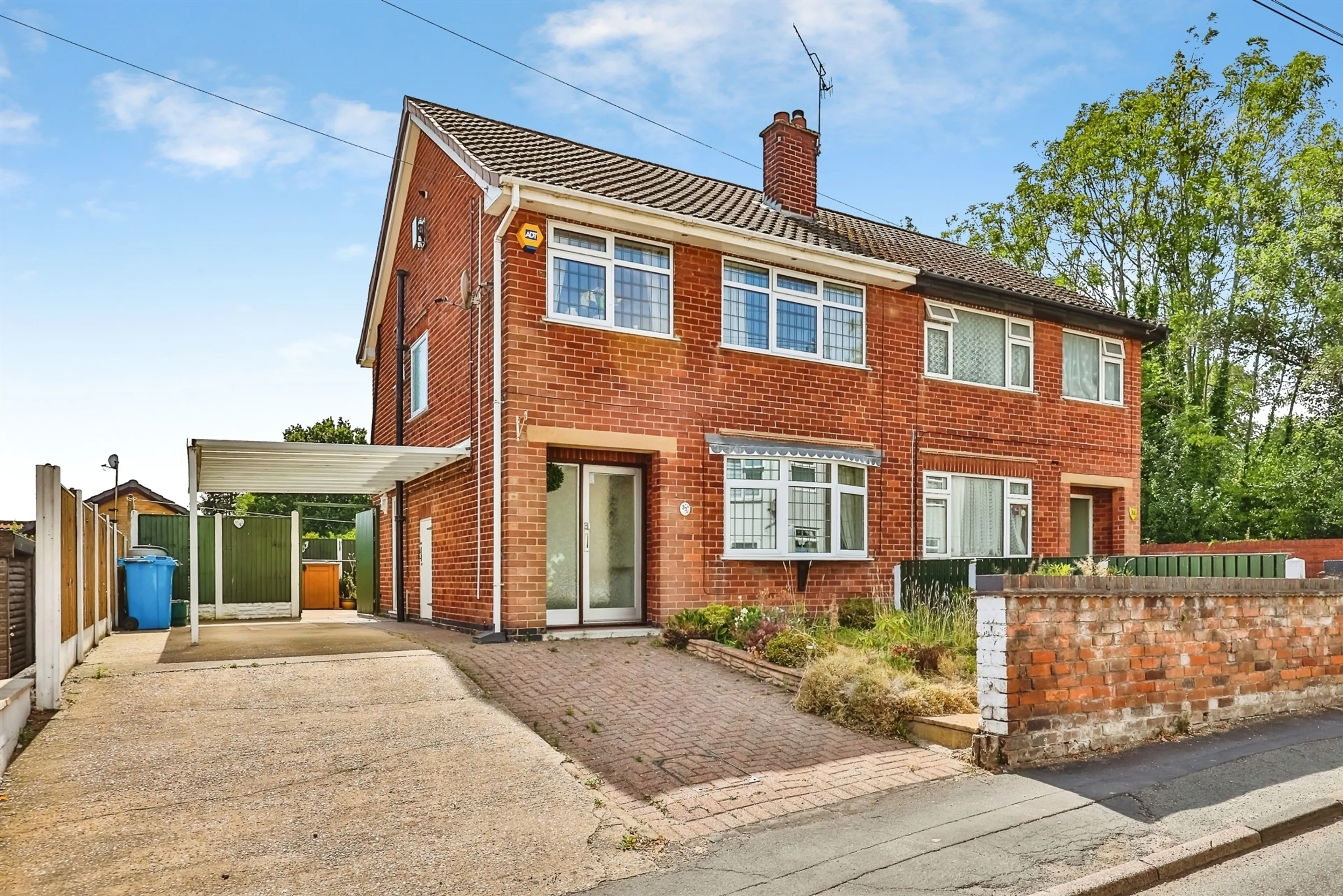 Property photo 0