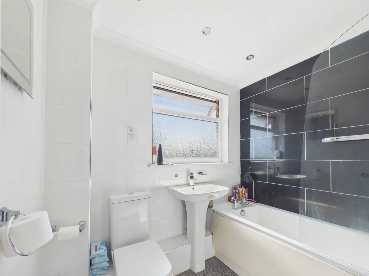 Murlande Way, Rhoose CF62