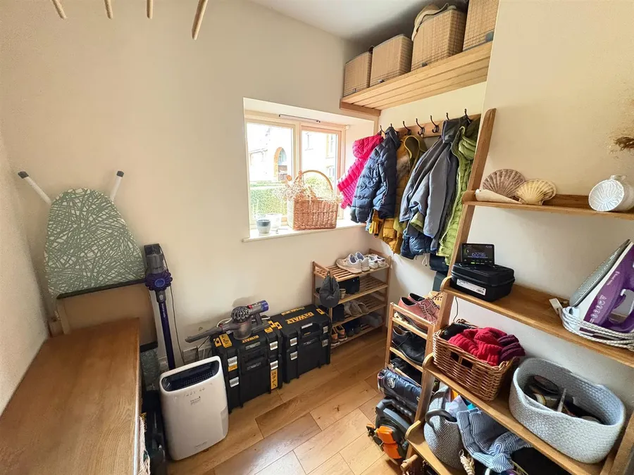 Property Image 28