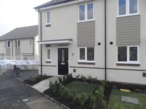 Bell Road, Edison Place, Rugbyphoto