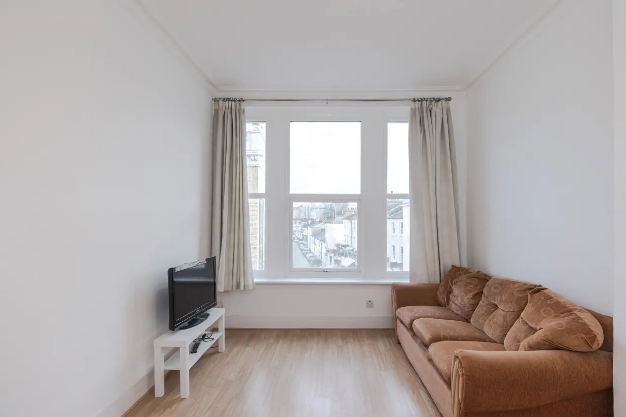 Earls Court Road London SW5 photo 2
