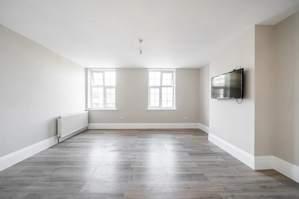Finchley Road London NW3 photo 2