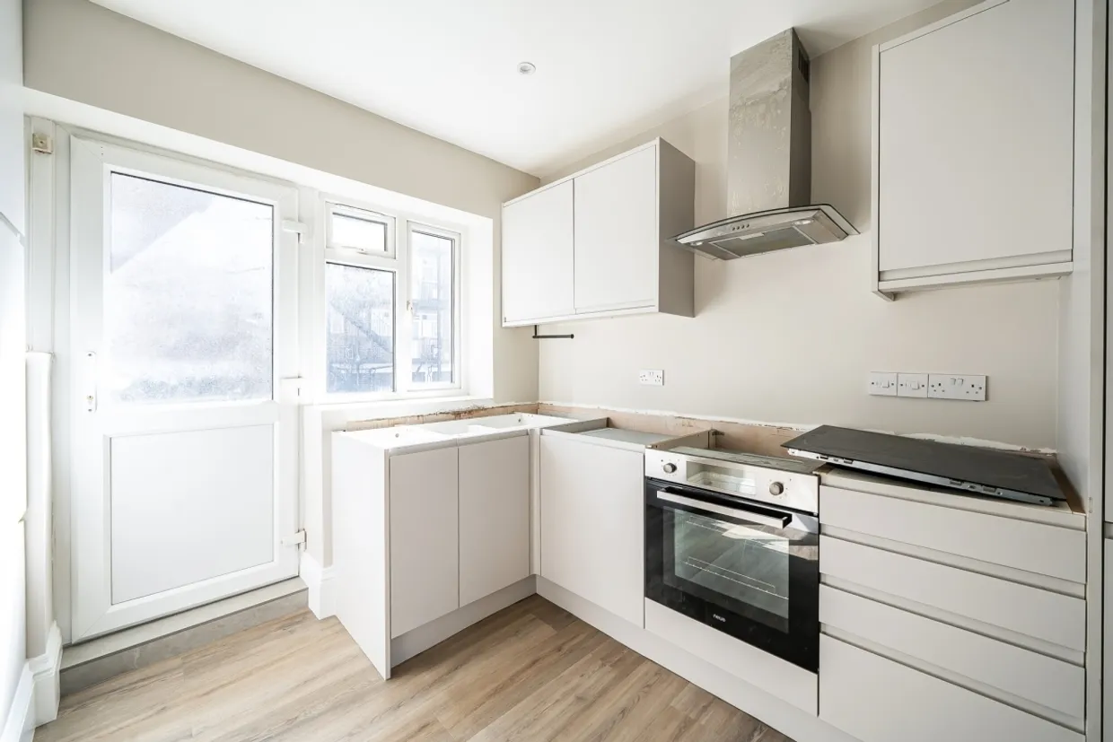 Finchley Road London NW3 photo 4