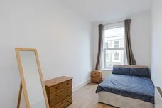 Earls Court Road London SW5 photo 5
