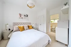 Mulberry Way, Ashtead KT21 photo 7