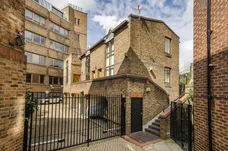 Whittaker Street London SW1W photo 7