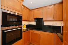 Whittaker Street London SW1W photo 9