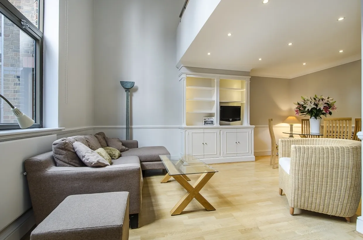 Whittaker Street London SW1W photo 12