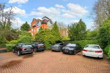 Bracknell Gardens, NW3 photo 16