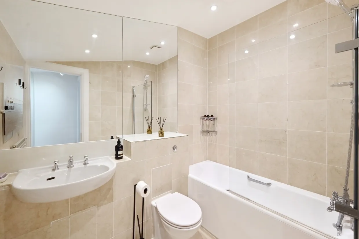 Whittaker Street London SW1W photo 22