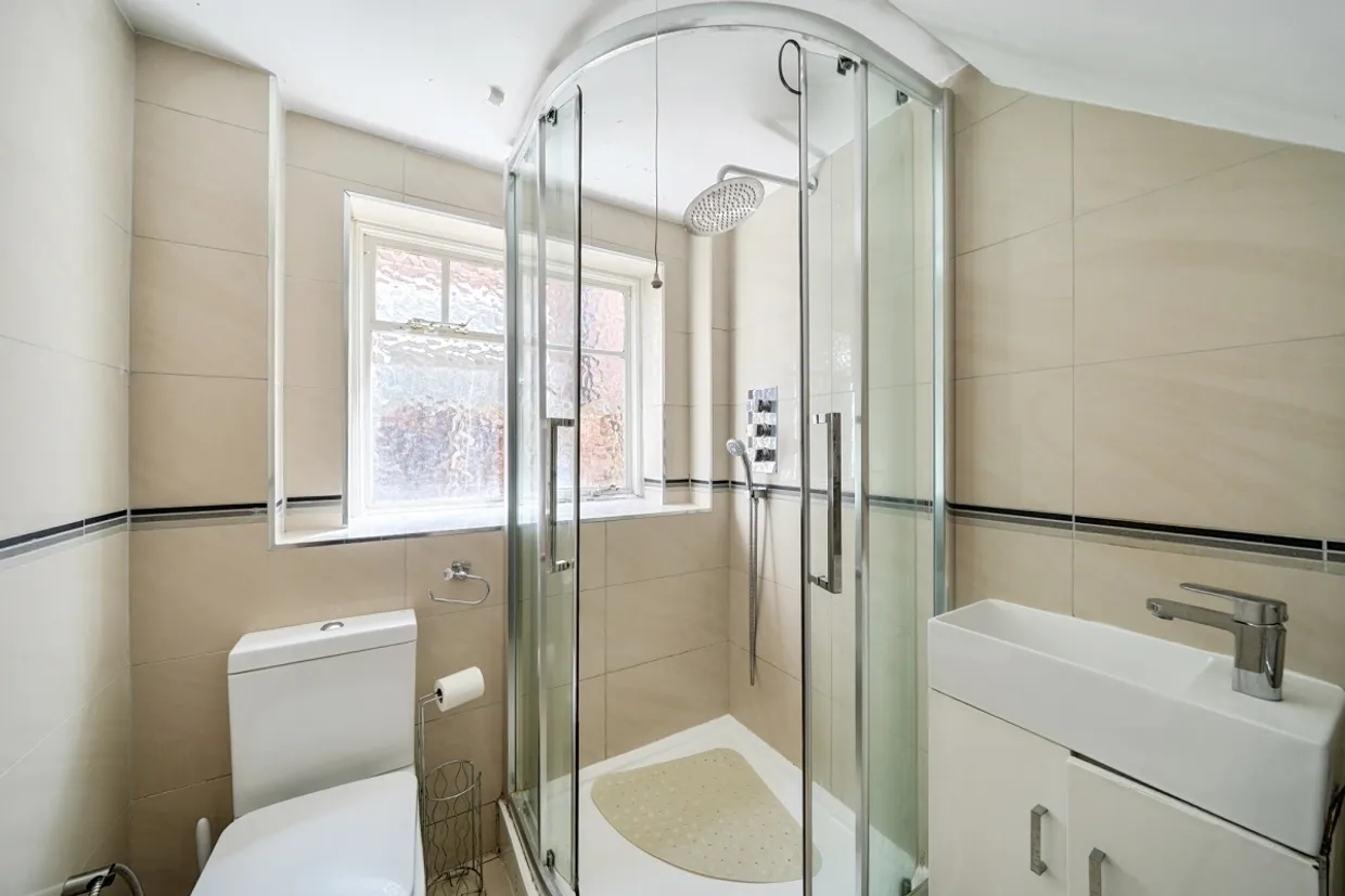 Bancroft Avenue London N2 photo 19
