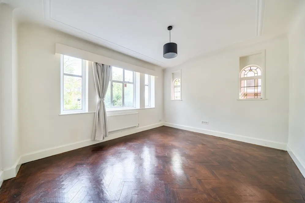 Bancroft Avenue London N2 photo 20