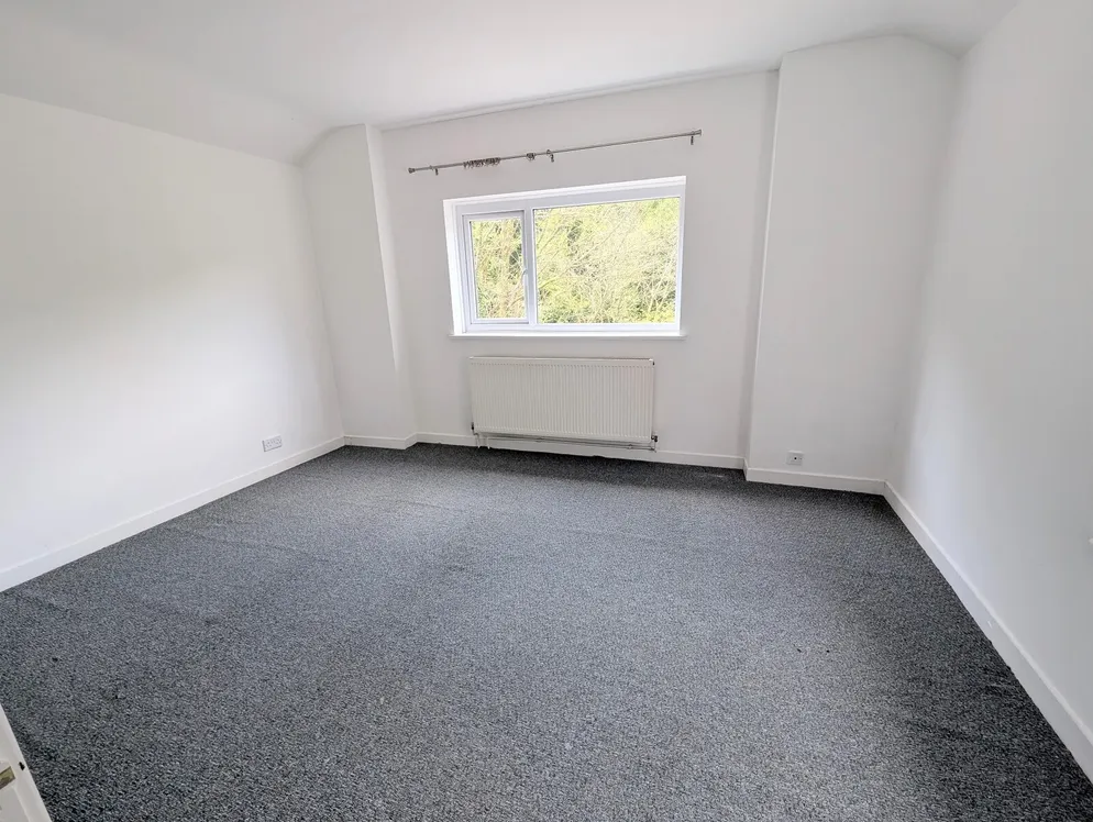 Property carousel item 24