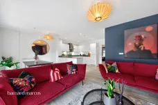 Toye Avenue, London