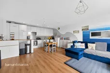 Quayle Crescent, London