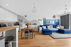 Quayle Crescent, London