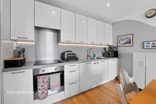 Quayle Crescent, London