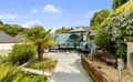 Property image gallery