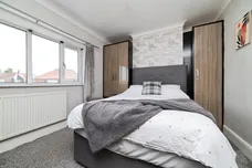 38th Avenue, HULL