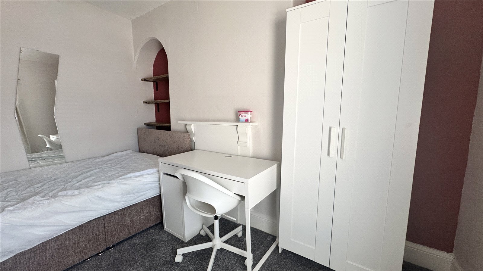Penchwintan Road, Bangor, Gwynedd, LL57 Image 4