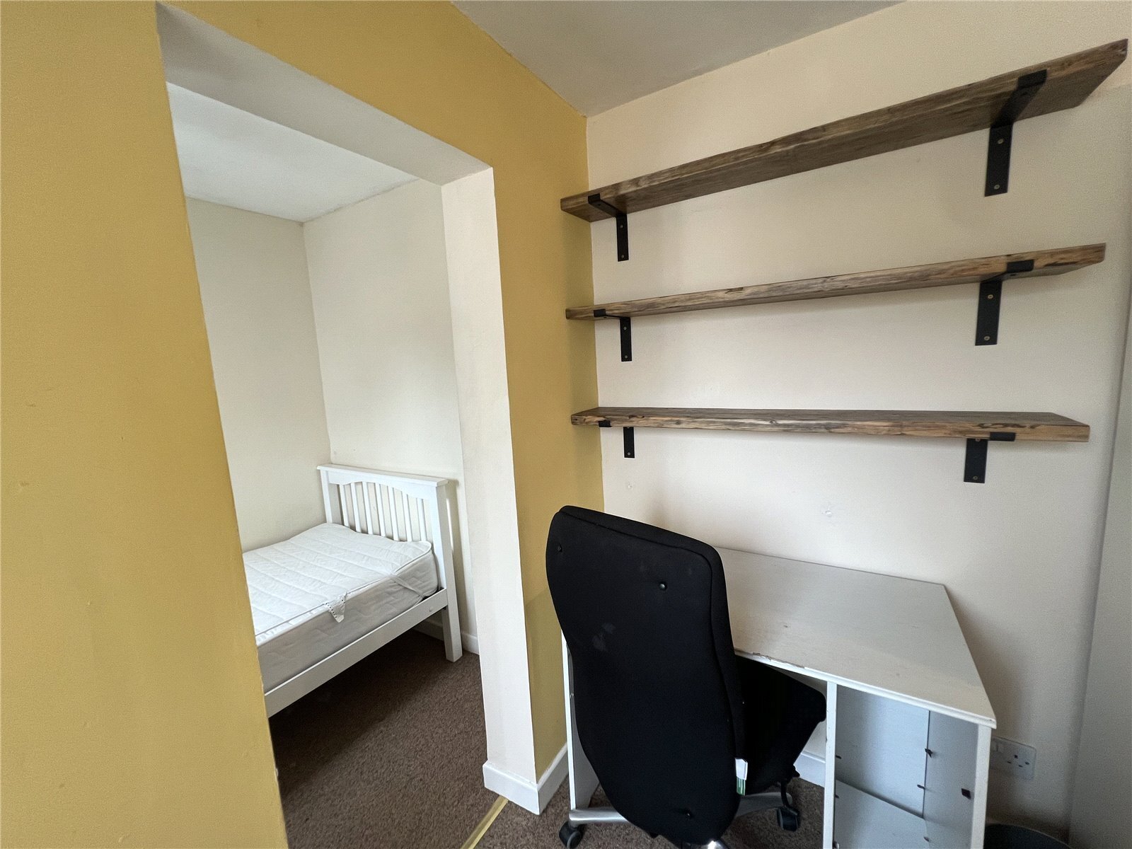Penchwintan Road, Bangor, Gwynedd, LL57 Image 8