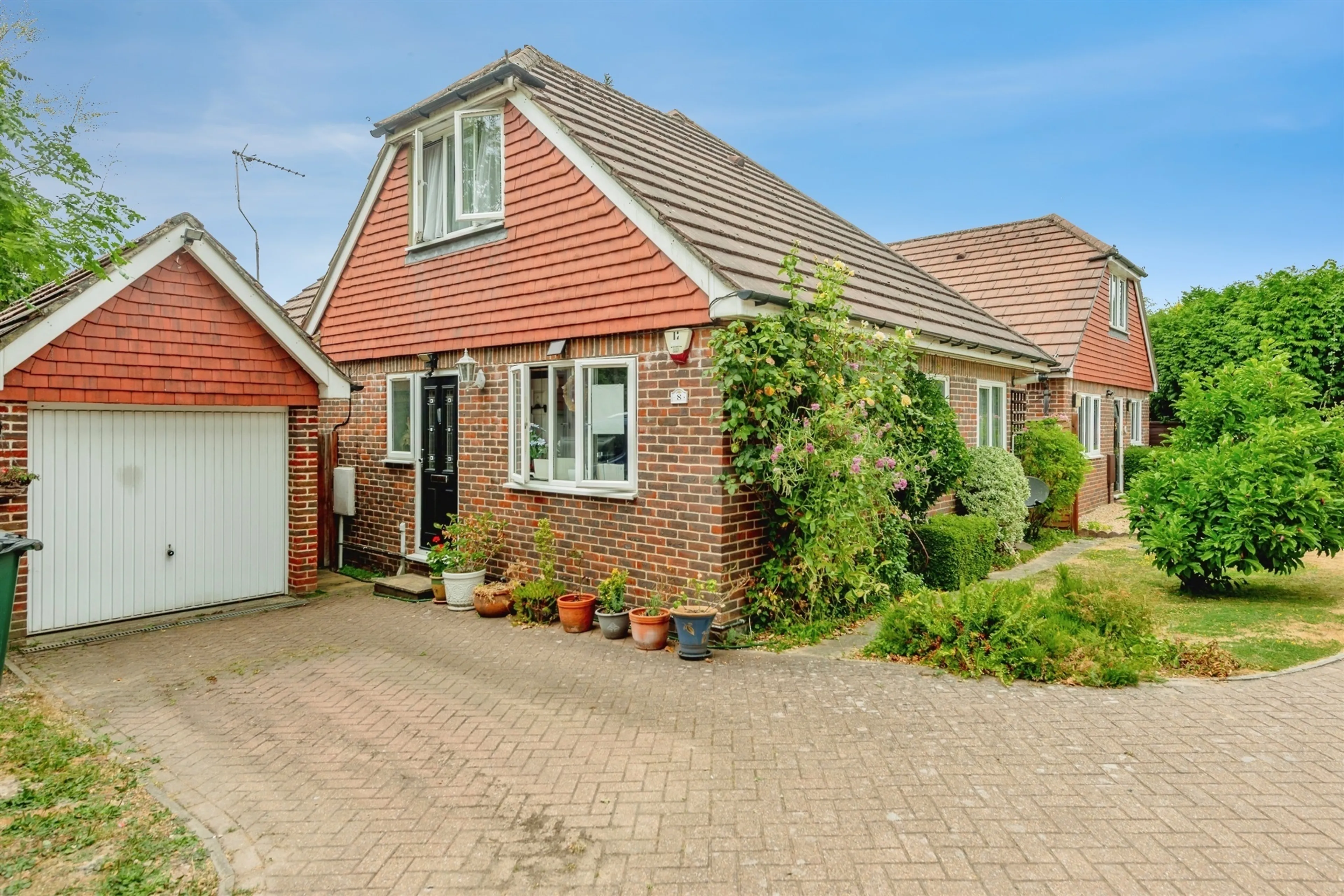 Property photo 0