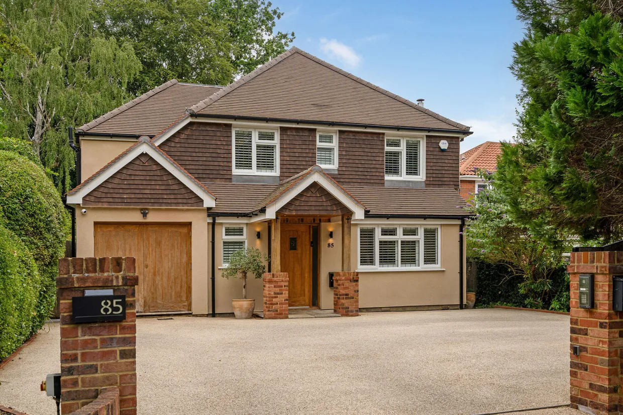 Avenue Road, Farnborough, GU14 photo 1