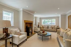 Avenue Road, Farnborough, GU14 photo 2