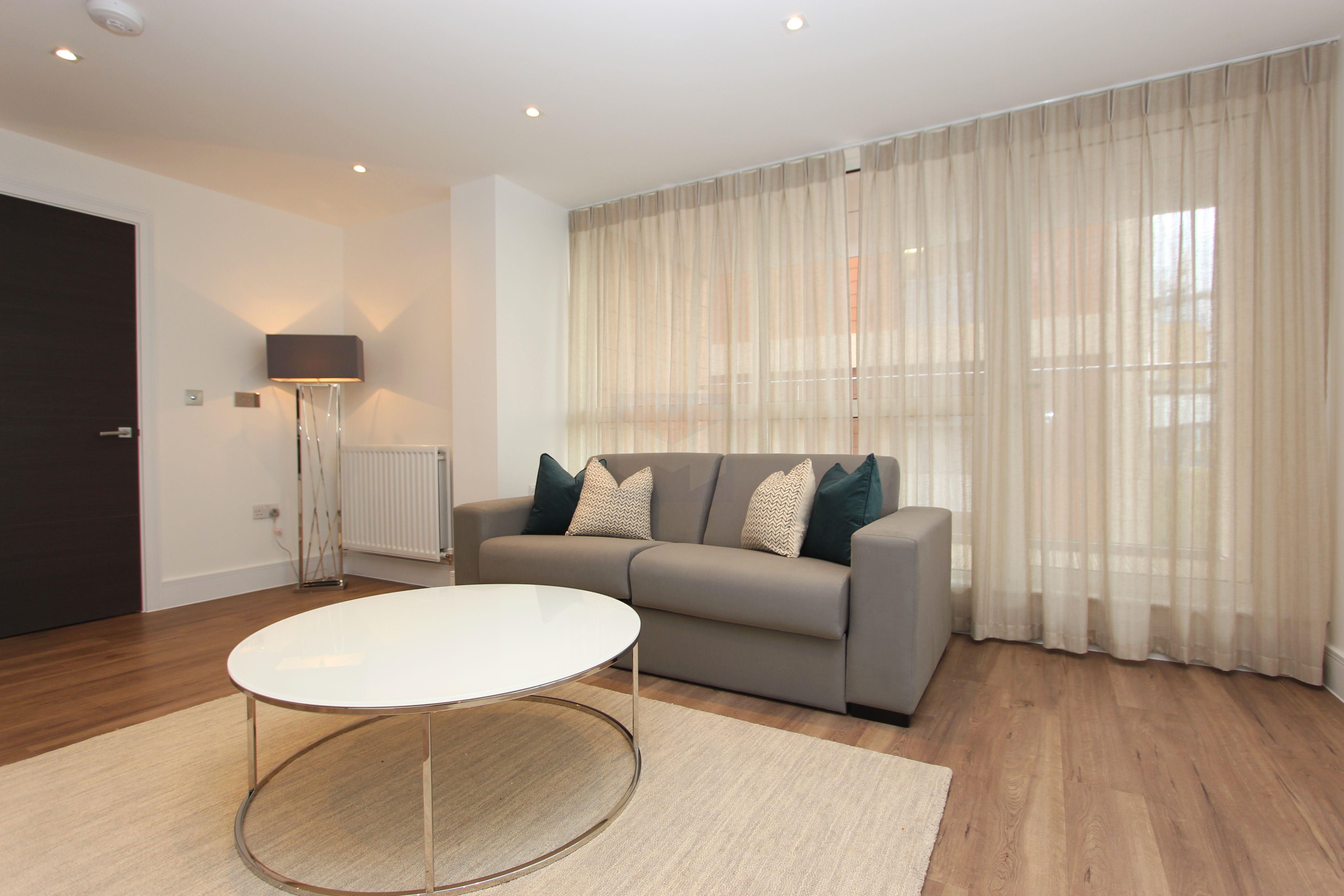 Tavern Quay, Rope Street, London,, SE16 Image 2