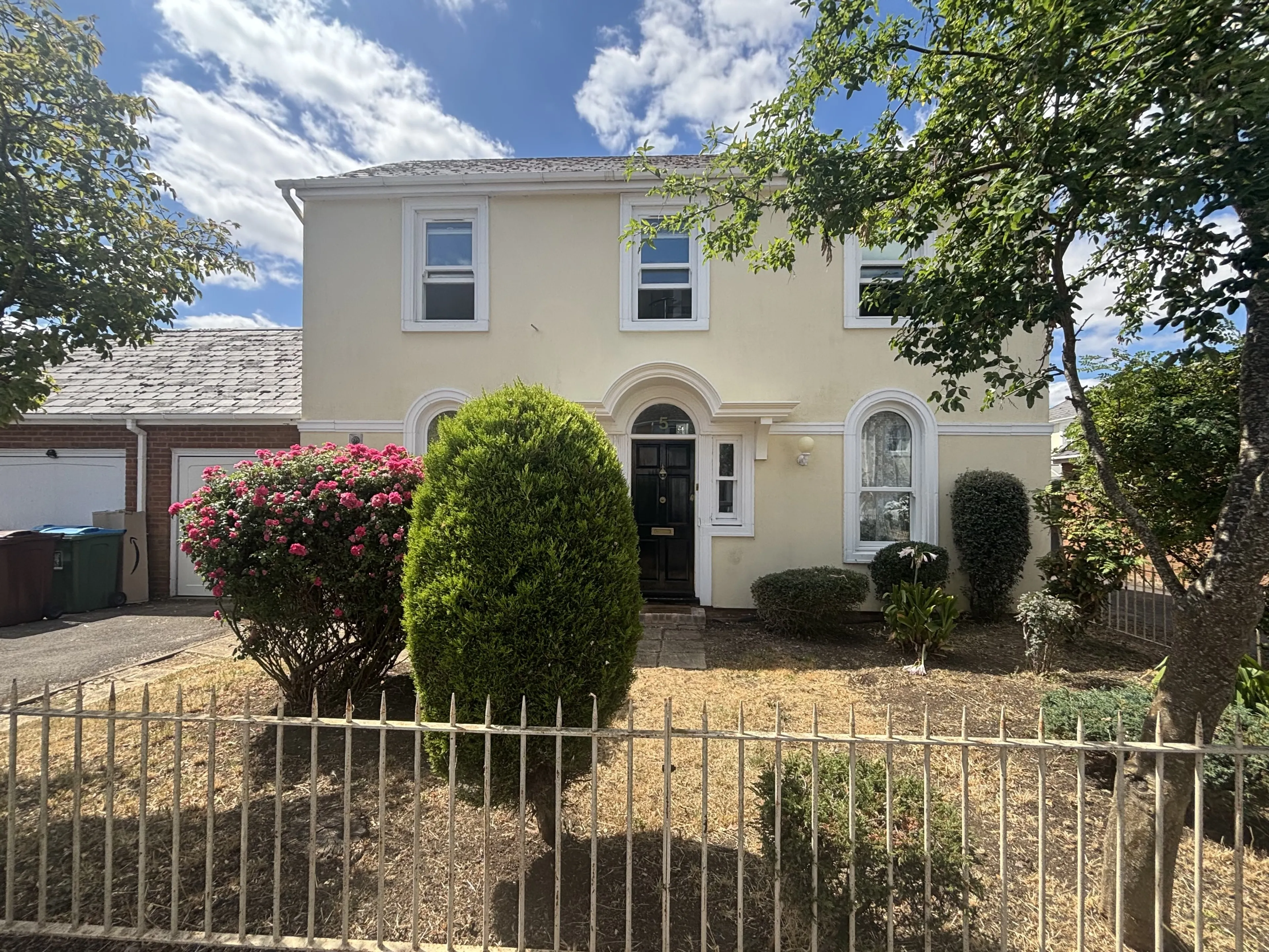 Property photo 0