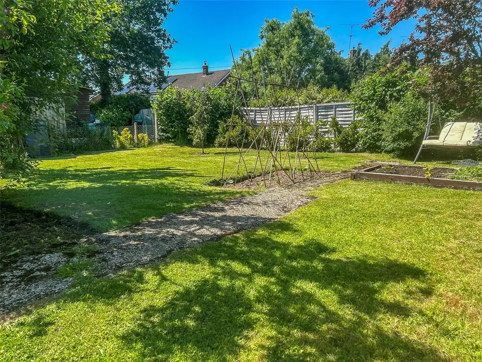 Property carousel item 17