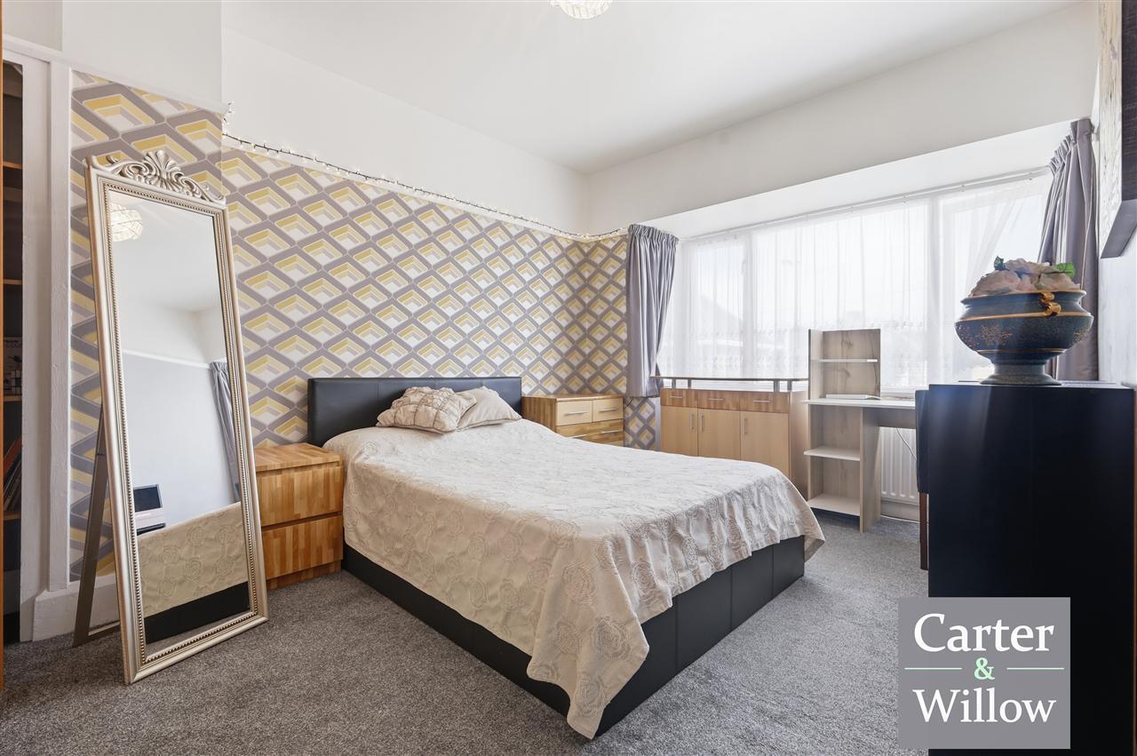 Rusper Road, Essex Image 17