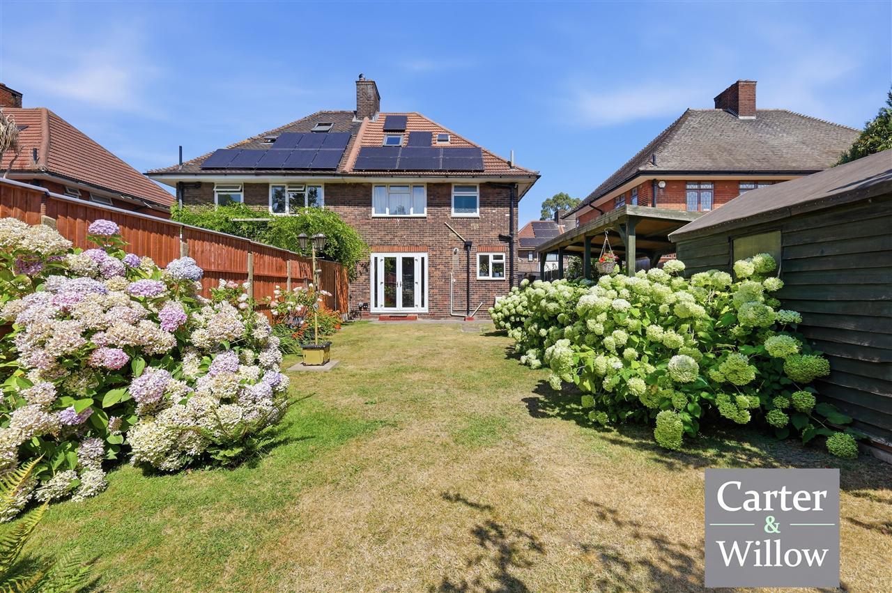 Rusper Road, Essex Image 33