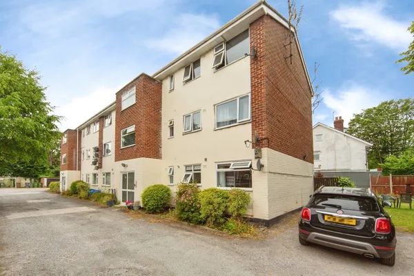 Egerton Park, Birkenhead, CH42