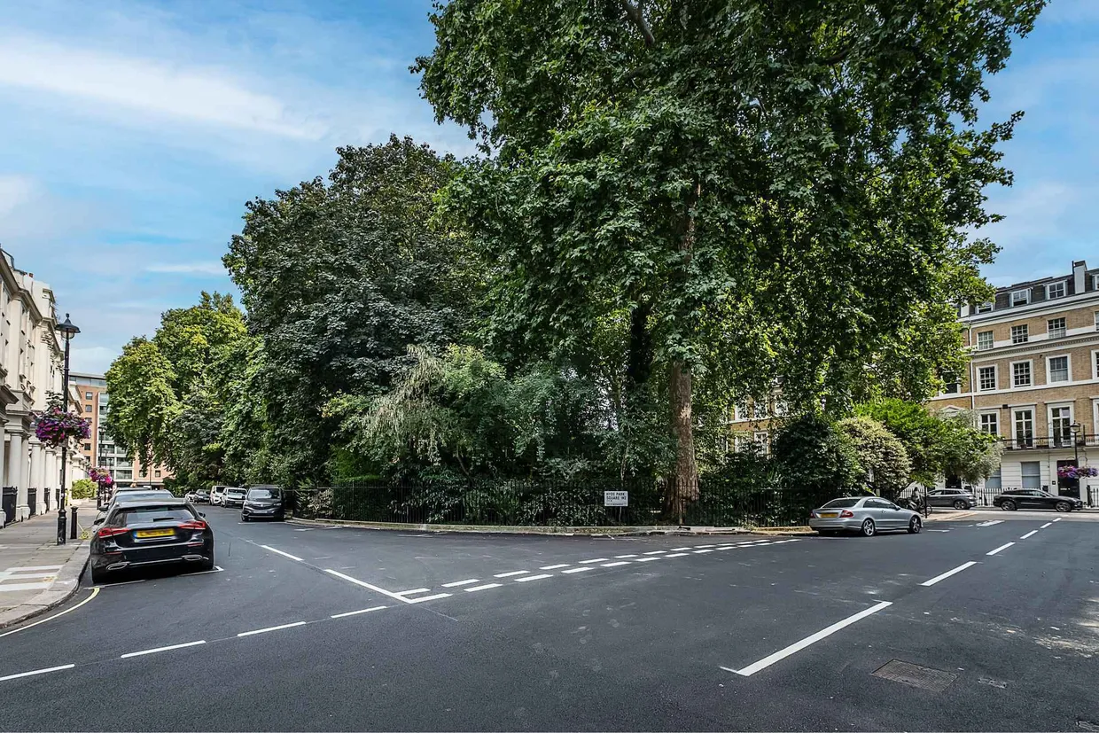 Hyde Park Square, London, W2 photo 14