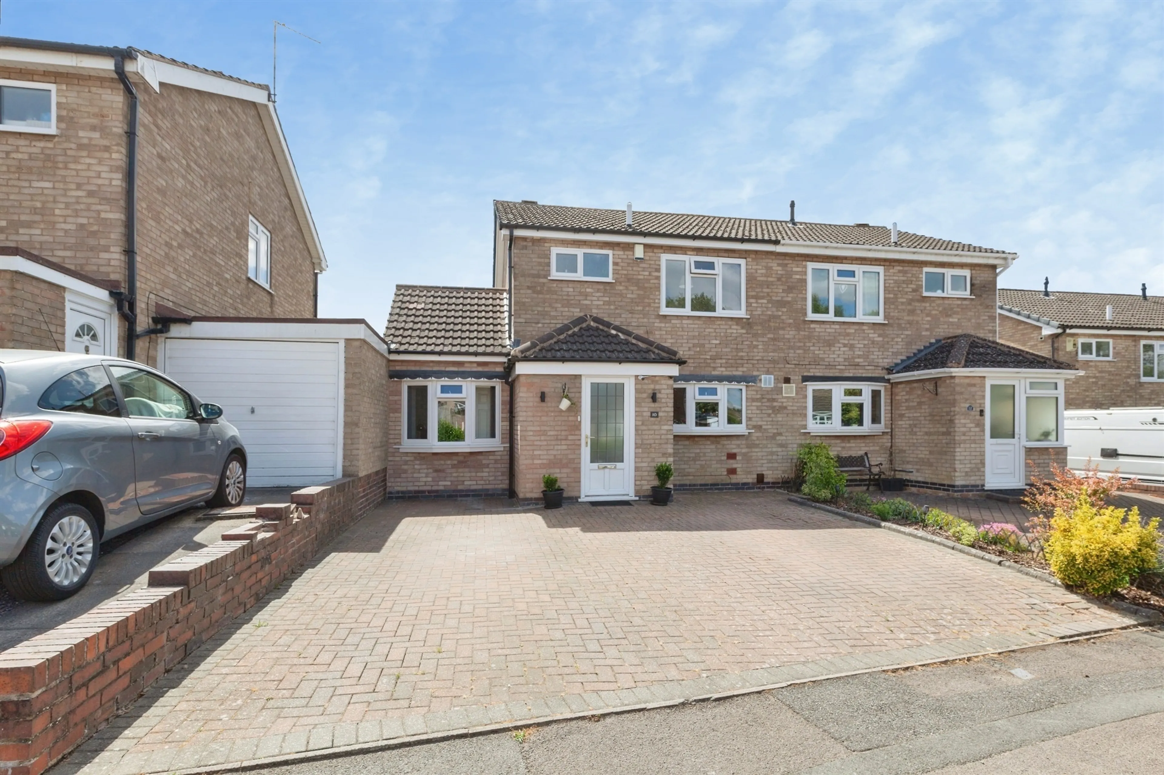 Property photo 0