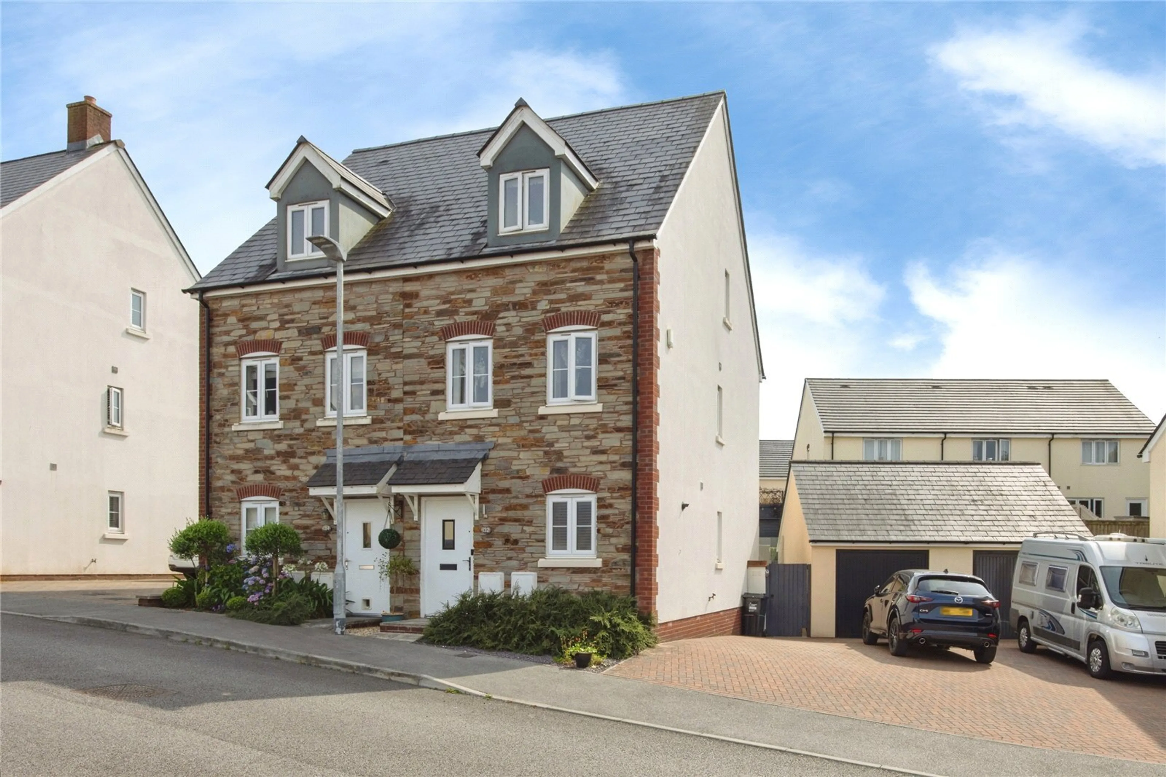 Property photo 0