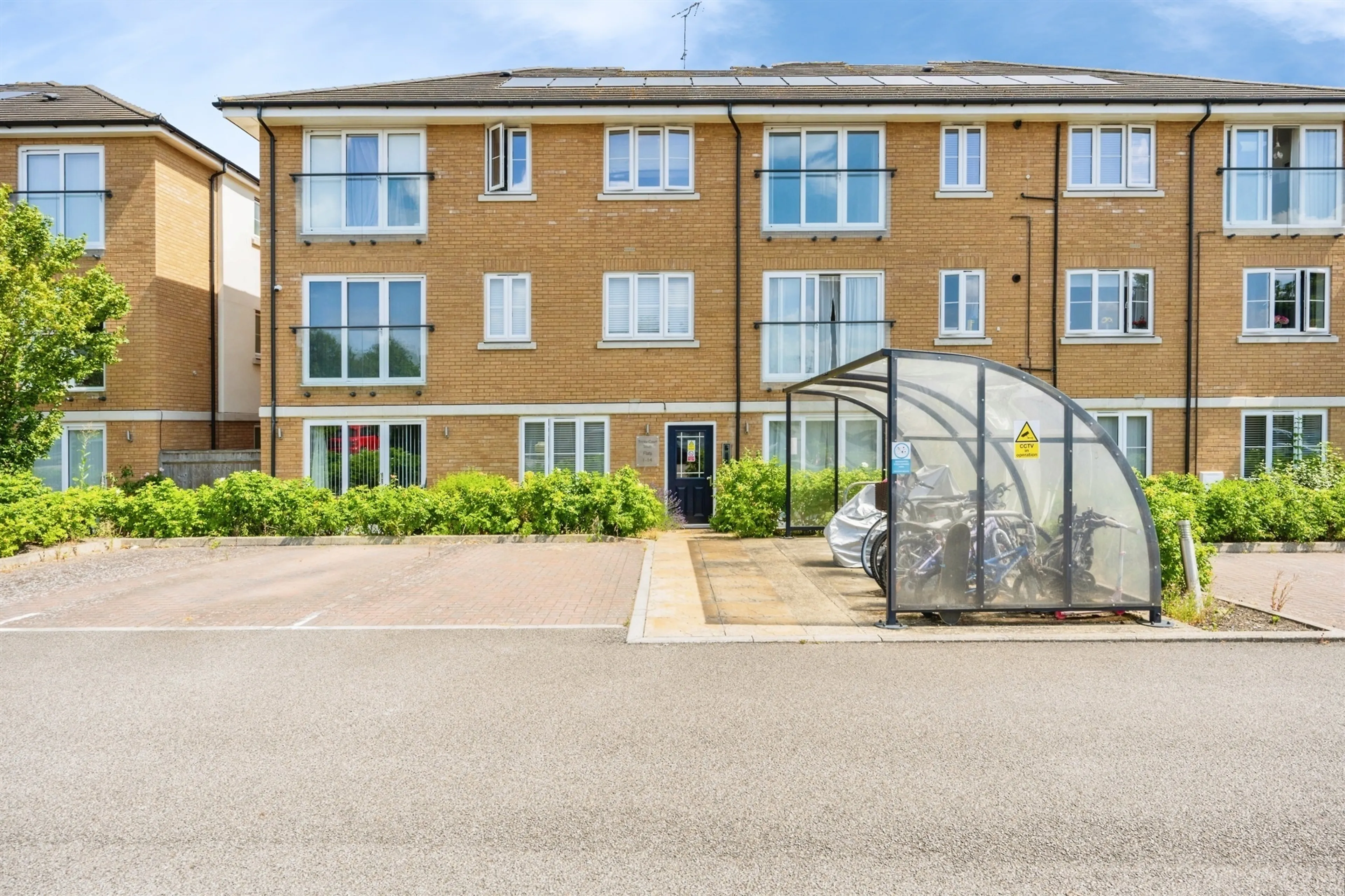 Property photo 0
