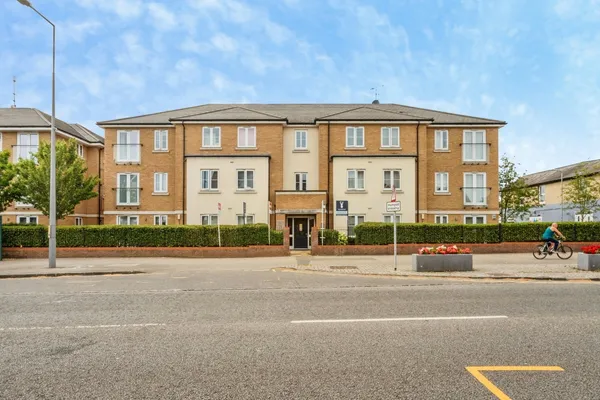 Aylesbury Street, Bletchley, Milton K...