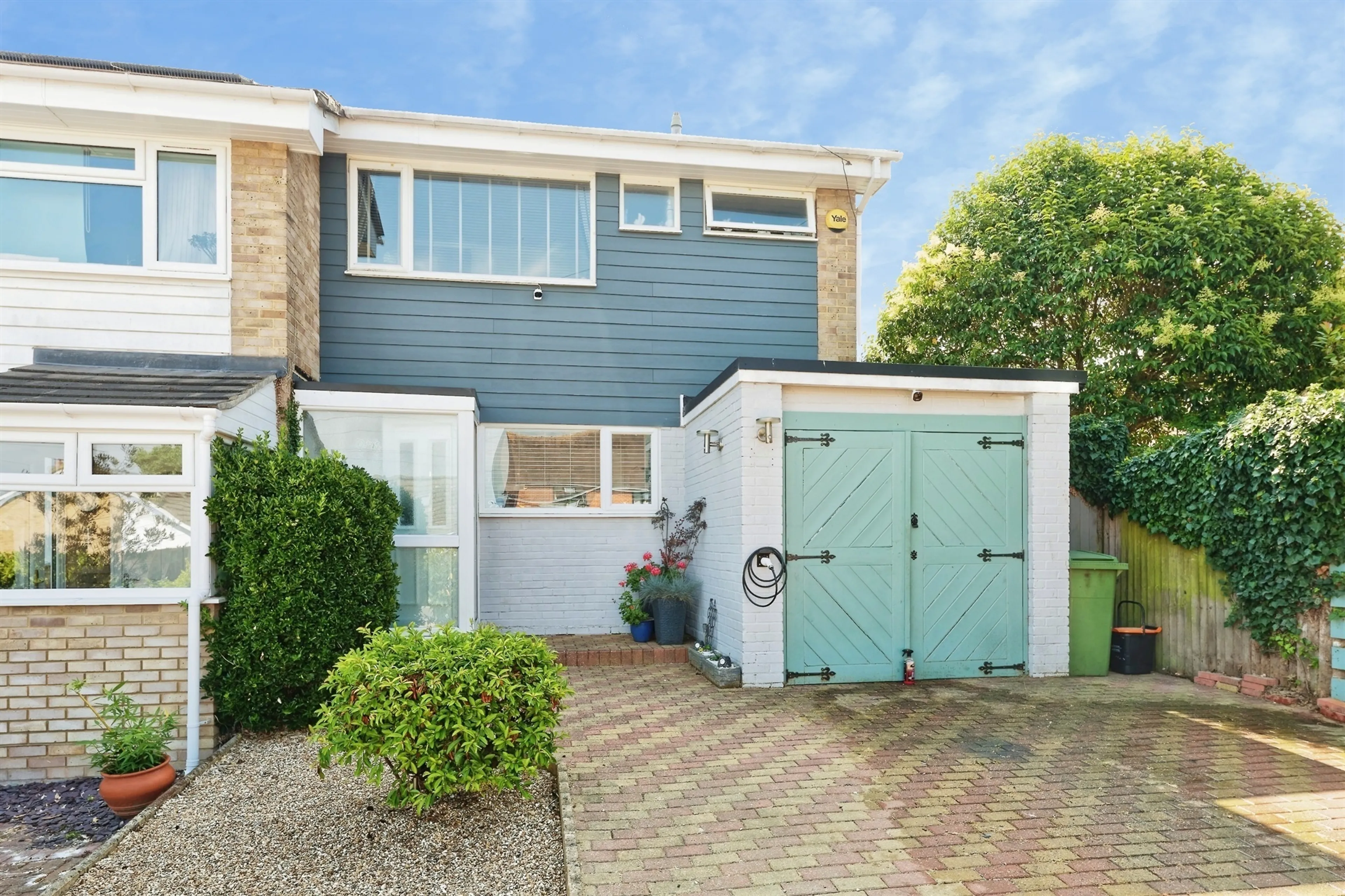 Property photo 0