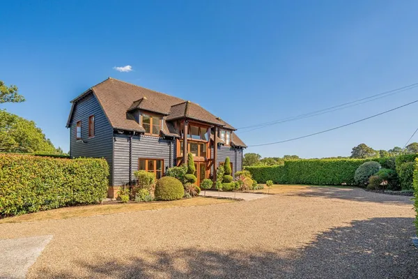 Mays Green, Cobham, KT11 photo 8