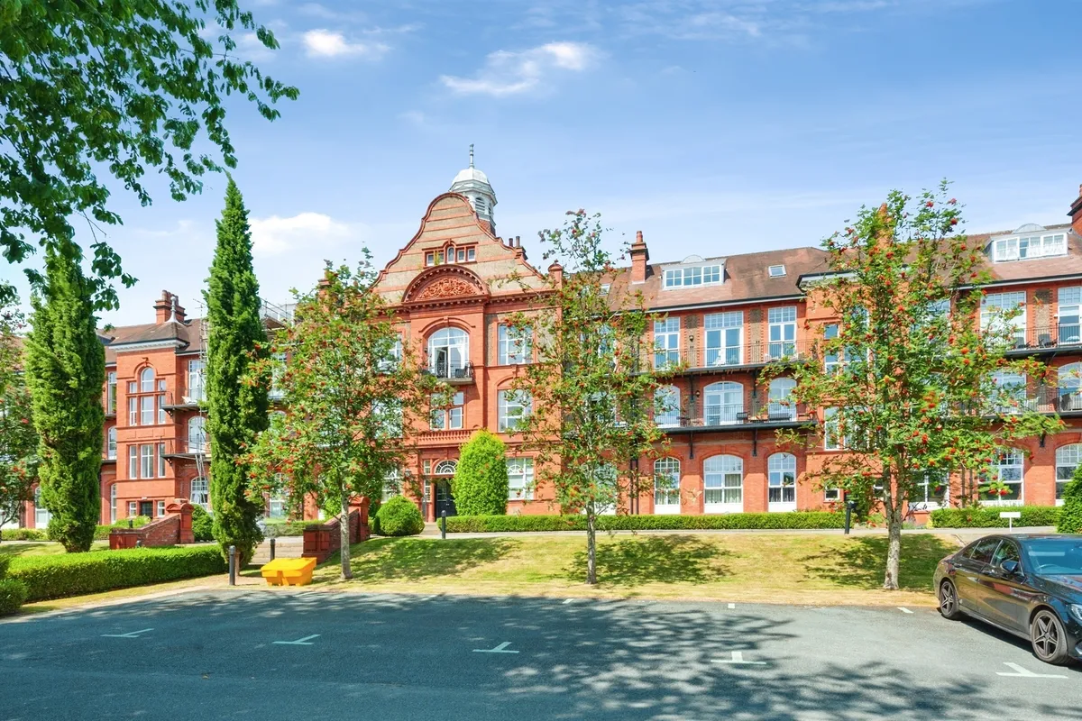 Kingswood Park, Kingswood, Frodsham