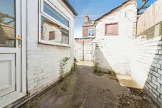 Edmonton Villas, Hull