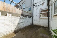 Edmonton Villas, Hull