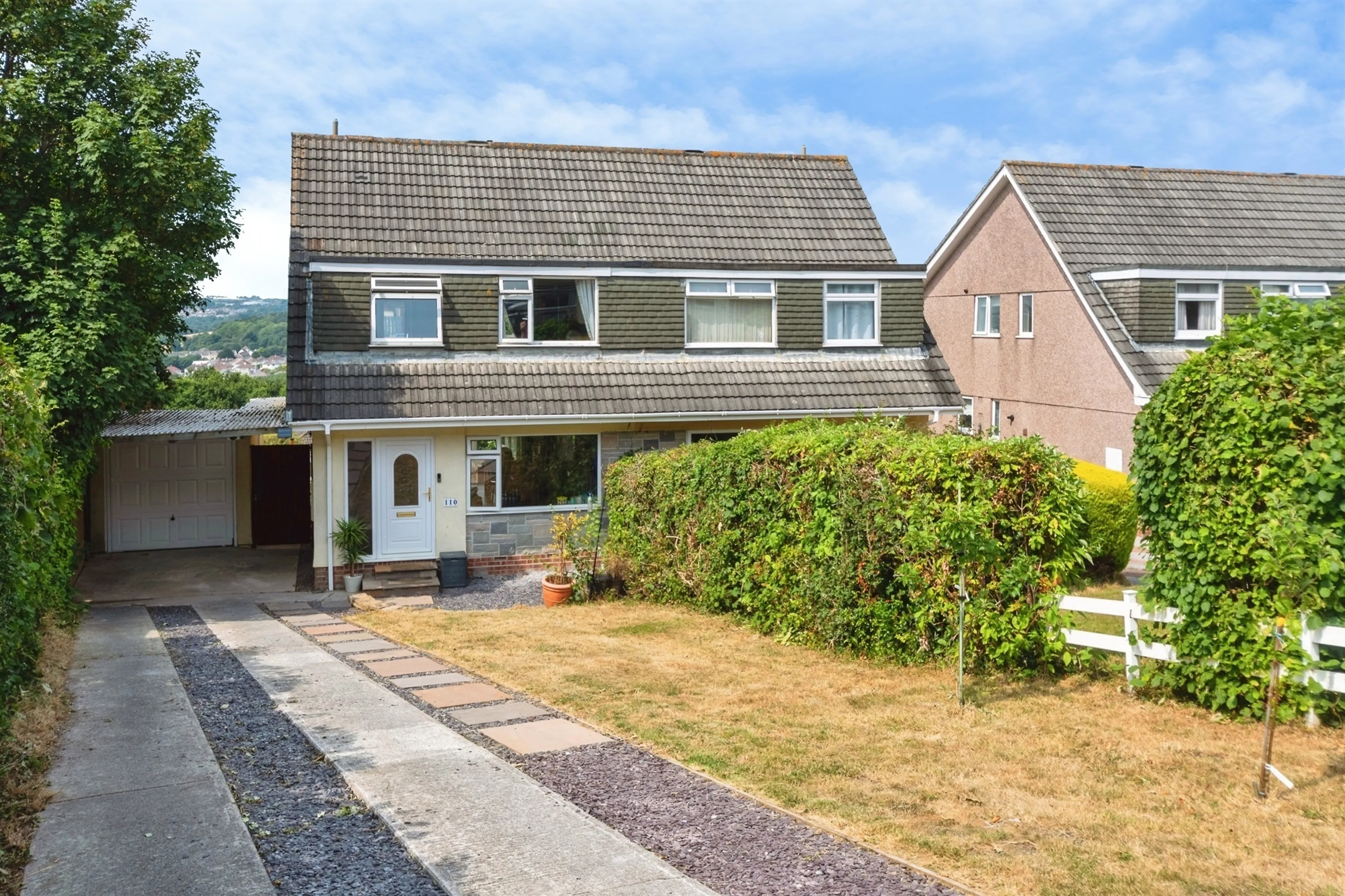 Property photo 0