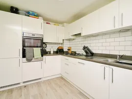 Falcon Drive, Didcot thumb 3