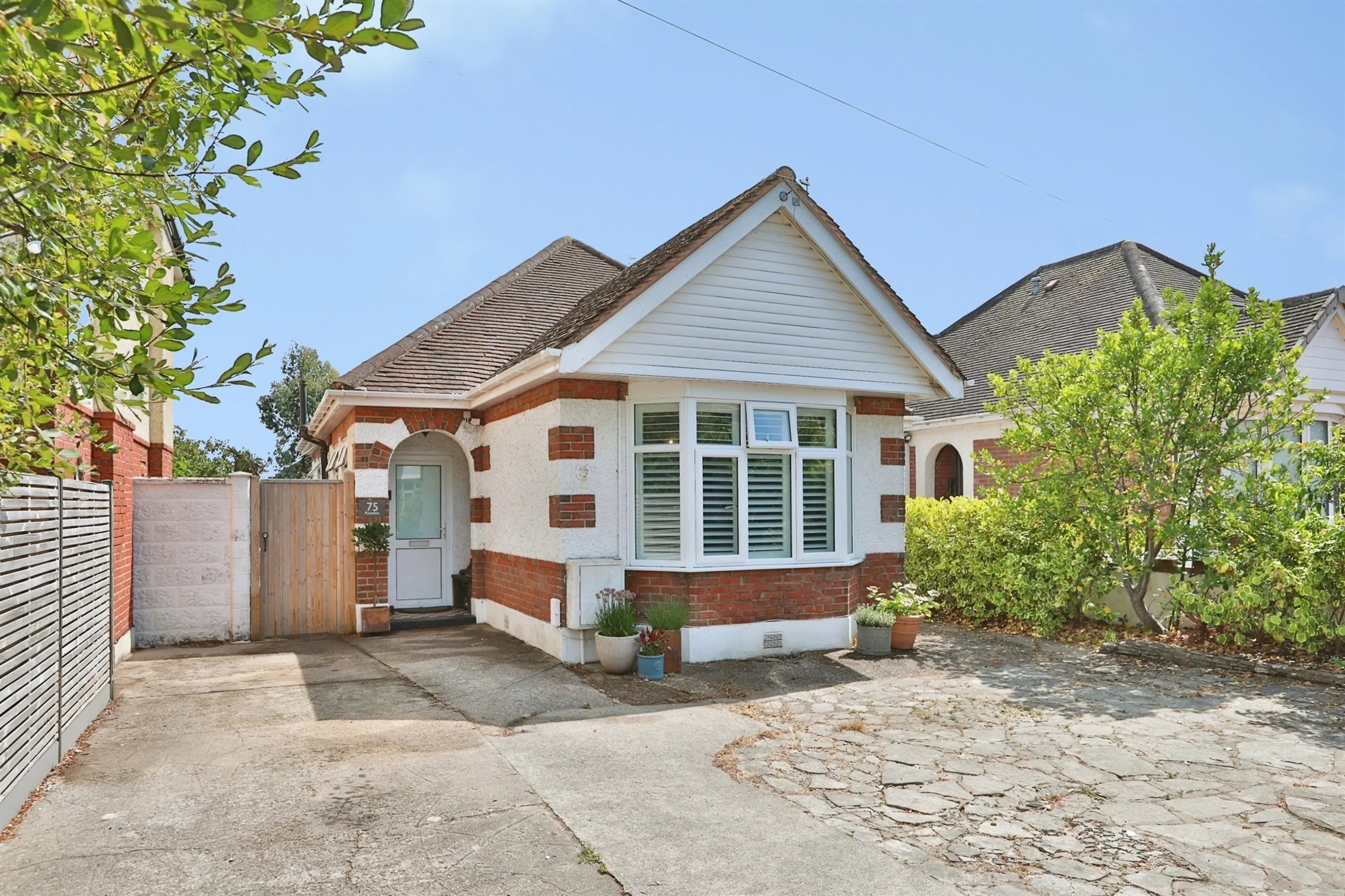 Property photo 0