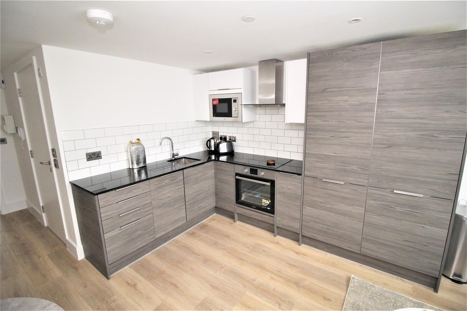 London Road, Crawley Image 2